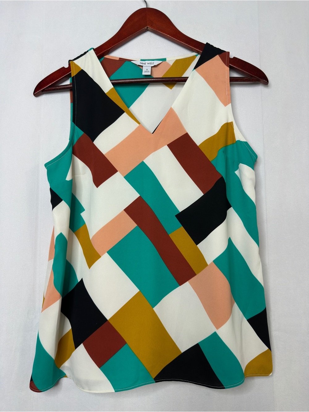 Nine West Blouse Geometric Small Sleeveless V-Neck Tank Top Professional Color